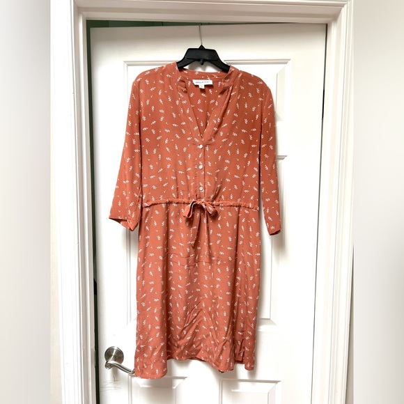 Amour Vert Terracotta Floral Midi Dress - Picture 6 of 6